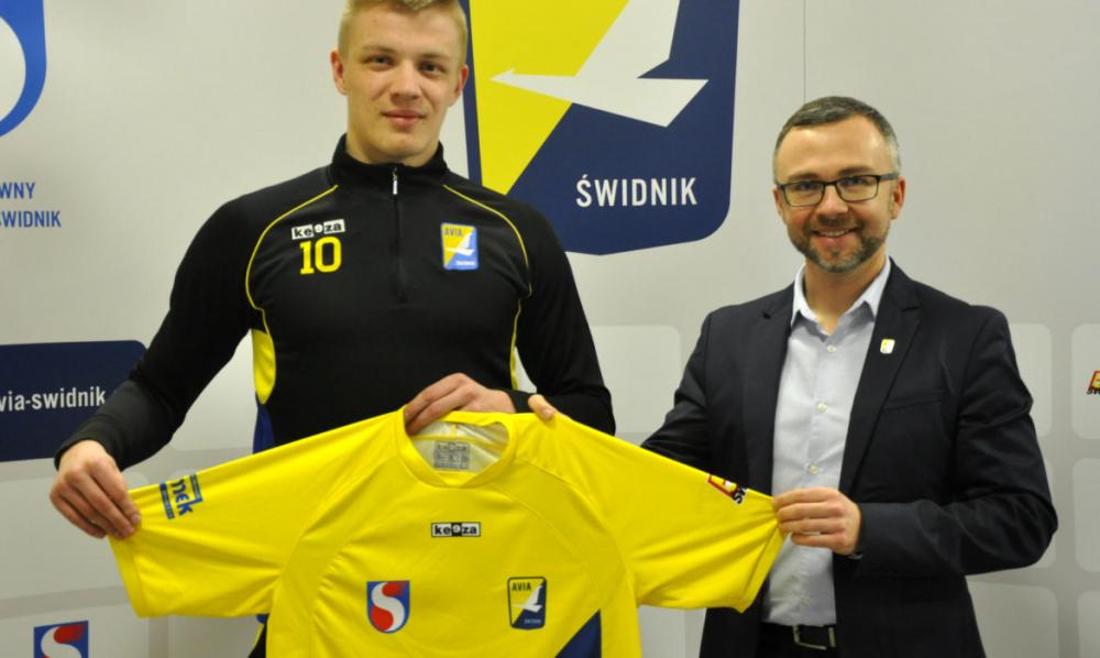 Kacper Drelich pierwszy raz zmienił barwy klubowe. W rundzie wiosennej sezonu 2017/18 zagra w Avii Świdnik (fot.lubsport.pl)