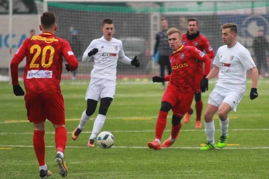 Karpaty Krosno wywalczyły cenny punkt w starciu z Podhalem Nowy Targ. (fot.podhaleregion.pl)