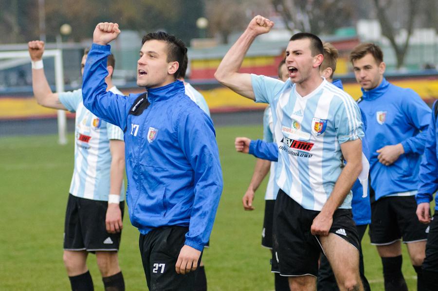 Karpaty Krosno pokonały Izolatora Boguchwała 1-0 i zdobyły bardzo ważne trzy punkty (fot. Marcin Pirga)