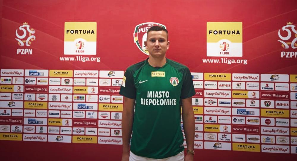 Na zdjęciu Gabriel Kobylak, nowy piłkarz Puszczy Niepołomice. (fot. Puszcza Niepołomice)