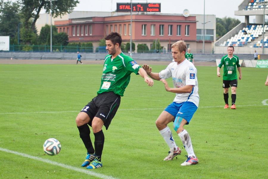 Konrad Hus w biało-niebieskim stroju (fot. stalrzeszow.pl)
