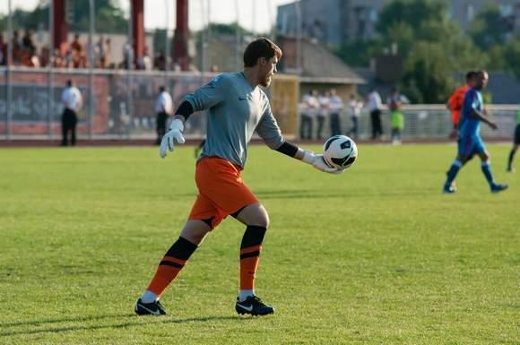 Bramkarz Konrad Zacharski teraz będzie występował w Stali Stalowa Wola.