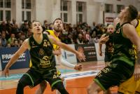 Czarne chmury wiszą nad Miastem Szkła. Dwa punkty z Krosna wywozi AZS AGH Kraków