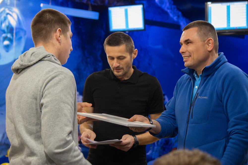 Krzysztof Walczyk (na zdjęciu z prawej) nie będzie już wiceprezesem Błękitnych Ropczyce / fot. facebook.com/mksblekitniropczyce