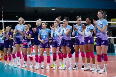 Rysice dostały nauczkę od włoskich dominatorek