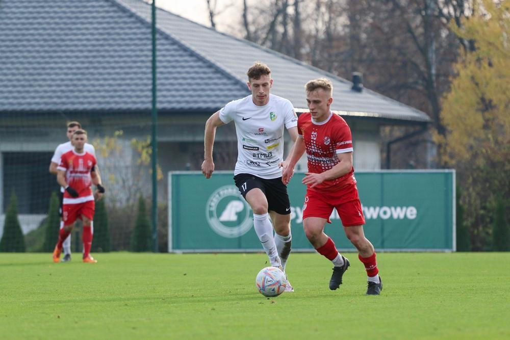 KS Wiązownica w czerwonych strojach (fot. Karolina Hołownia / archiwum)