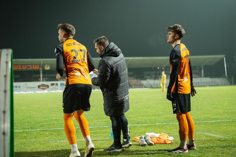 KSZO Ostrowiec Świętokrzyski rozegra siedem meczów kontrolnych (fot. KSZO/facebook)