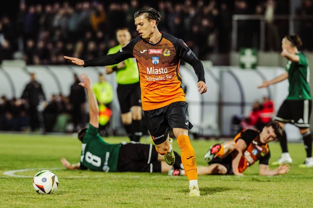 Transmisja meczu KSZO Ostrowiec Świętokrzyski - Podlasie Biała Podlaska, 03.04.2026 (fot. facebook.com/kszo1929)