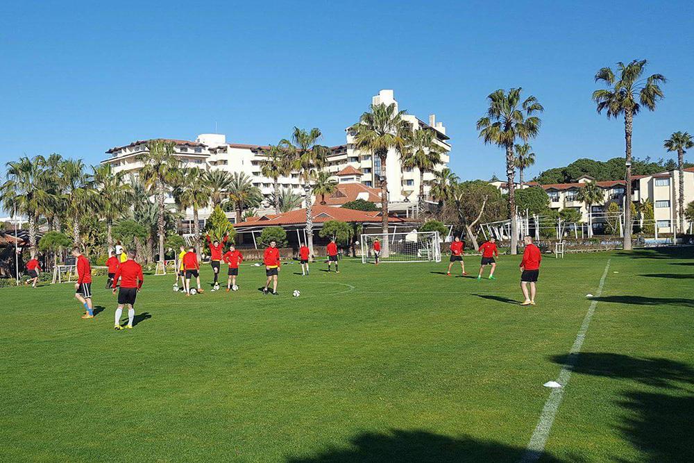 LKS Pisarowce w Turcji przygotowuje się do rundy wiosennej 4 ligi podkarpackiej (fot. facebook.com/lkspisarowce)