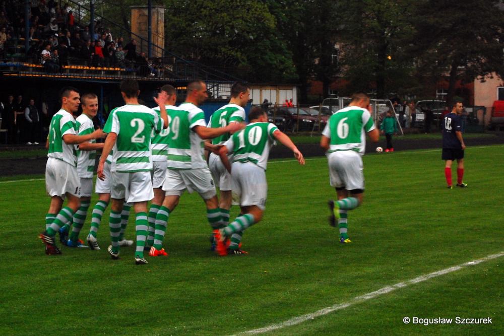 Piłkarze Cosmosu Nowotanie pokonali Rzemieślnika Pilzno i wciąż walczą o awans do 3 ligi lubelsko-podkarpackiej (fot. Bogusław Szczurek)