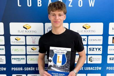 Bartosz Zbroiński przedłużył umową z Pogonią-Sokołem Lubaczów (fot. Pogoń-Sokół Lubaczów)