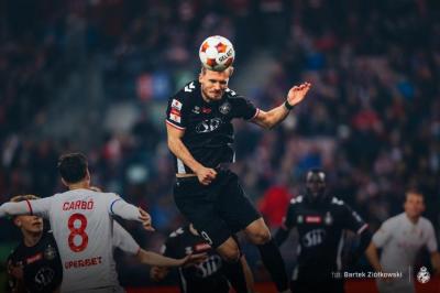 Wisła Kraków zainteresowana Łukaszem Zjawińskim. 