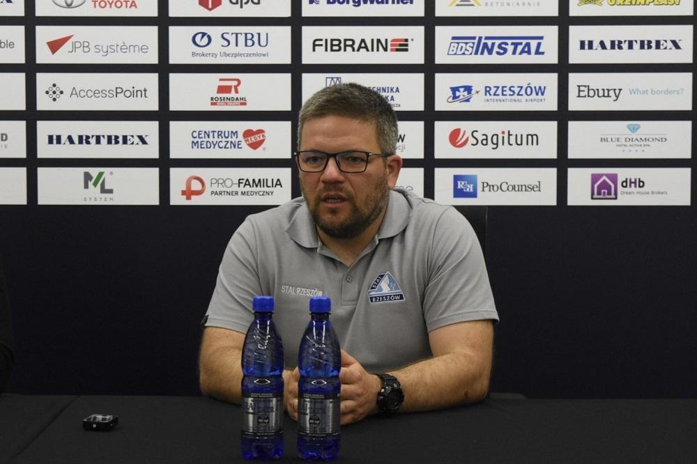 Na zdjęciu Marcin Wołowiec, trener Stali Rzeszów.