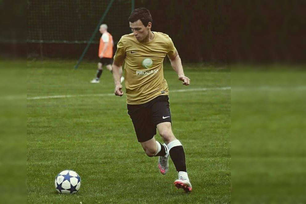 Na zdjęciu Mateusz Buczkowski, nowy napastnik Orła Przeworsk.