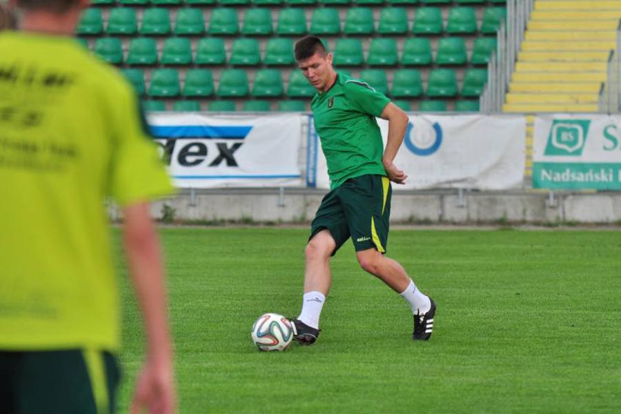 Mateusz Jagiełło (na zdjęciu) został wypożyczony ze Stali Stalowa Wola do KSZO Ostrowiec Świętokrzyski (fot. Grzegorz Lipiec / Echo Dnia)