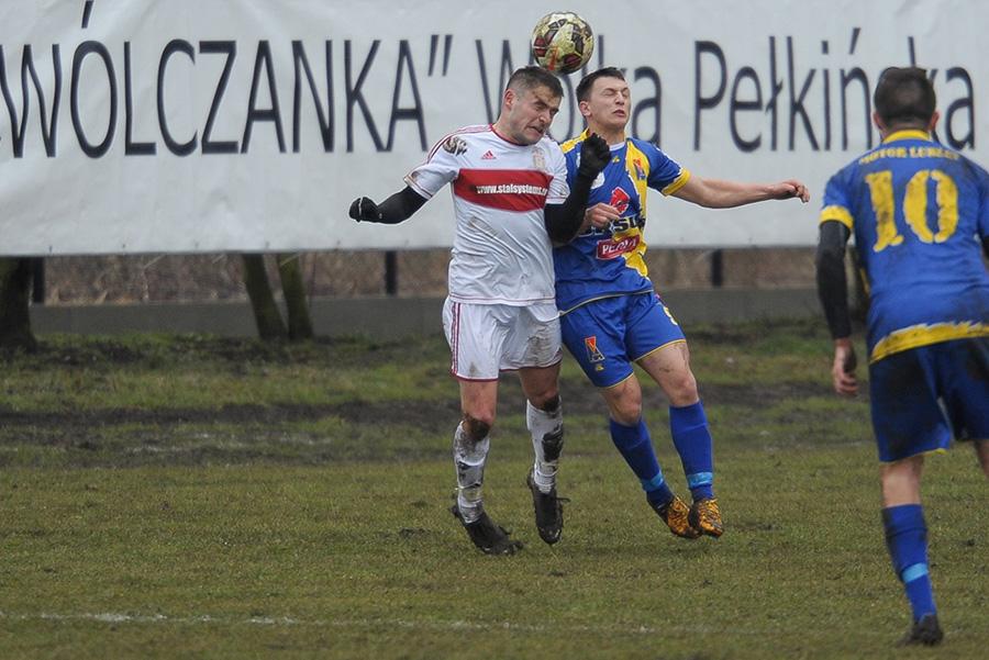 Mateusz Kocur na zdjęciu z lewej.