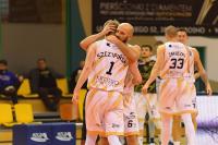 Zwycięski rzut Szczypińskiego! Miasto Szkła pokonało Wisłę Kraków