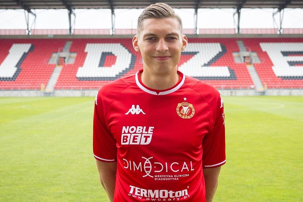 Mateusz Żyro swoją karierę będzie kontynuował w Widzewie Łódź! (fot. Widzew Łódź)