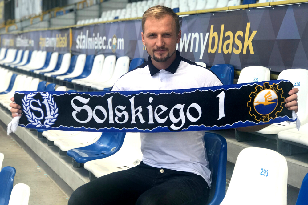Michał Gliwa podpisał dwuletni kontrakt z PGE FKS Stalą Mielec. (fot. Stal Mielec)