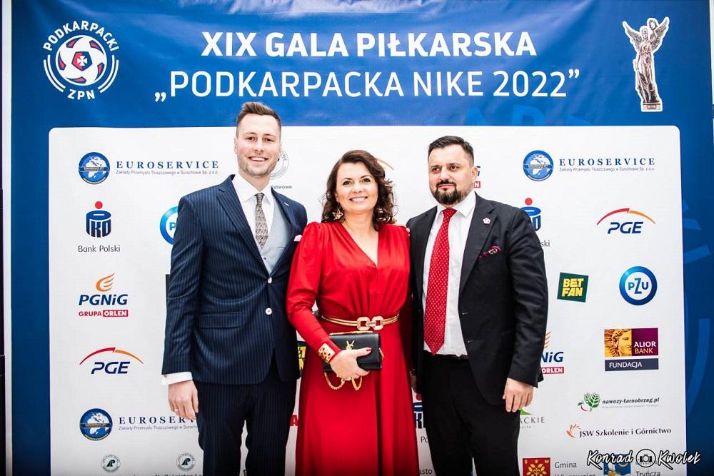 Miłosz Kruczek (po prawej) po sezonie nie będzie już prezesem CWKS Resovii! (fot. Konrad Kwolek)