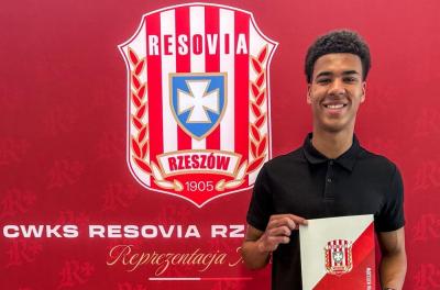 Myles Asei Dantoni z profesjonalnym kontraktem w Resovii (fot. Resovia)