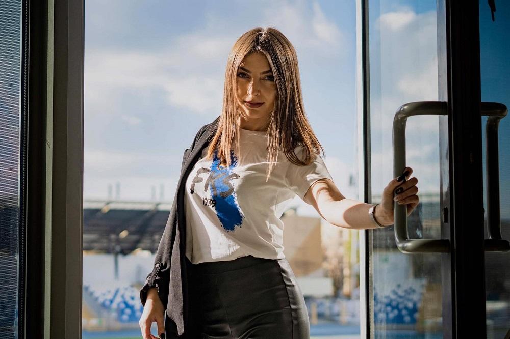 Ola Sępek jest rzeczniczką prasową PGE FKS Stali Mielec. (fot. archiwum prywatne)