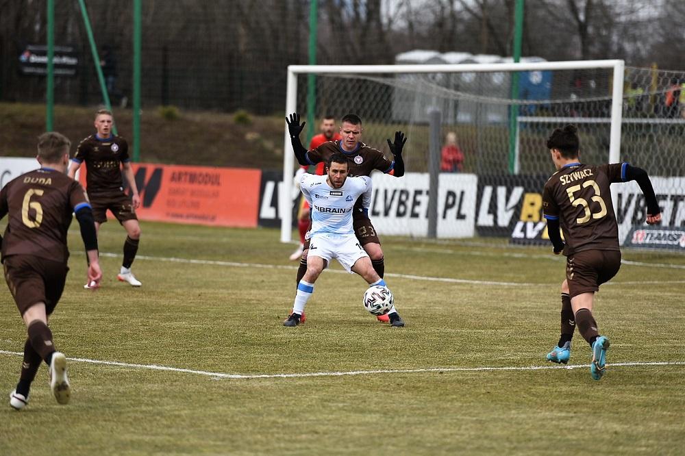 Patryk Małecki zdobył pierwszą bramkę w meczu z Garbarnią Kraków. (fot. Artur Ruszała/Stal Rzeszów) 