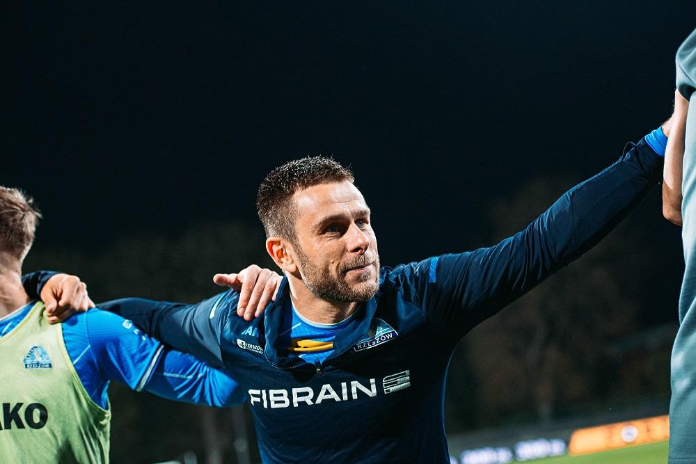 Patryk Małecki po dwóch latach żegna się ze Stalą Rzeszów! (fot. Stal Rzeszów/Robert Skalski)