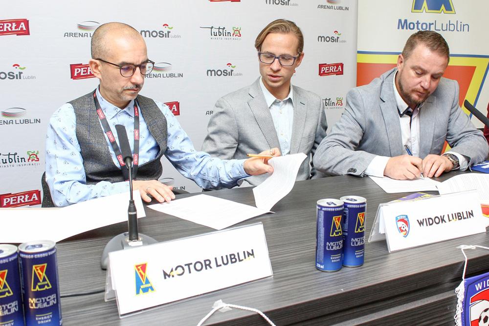 Paweł Majka, prezes Motoru Lublin, na zdjęciu pierwszy od lewej (fot. Tomasz Lewtak / motorlublin.eu)