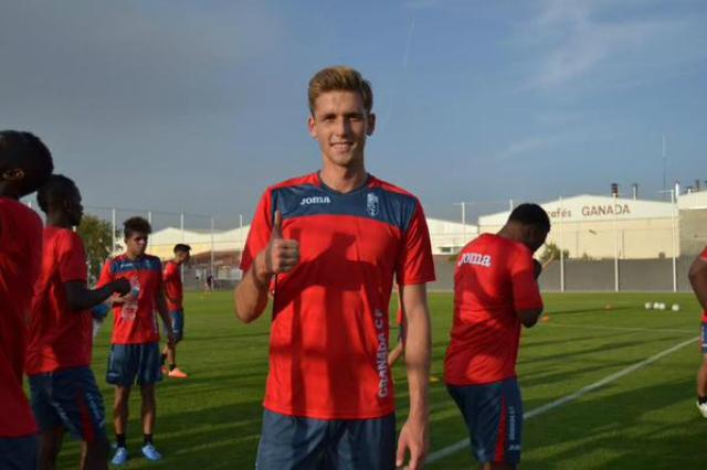 Paweł Bochniewicz w barwach Granada CF (fot. twitter)