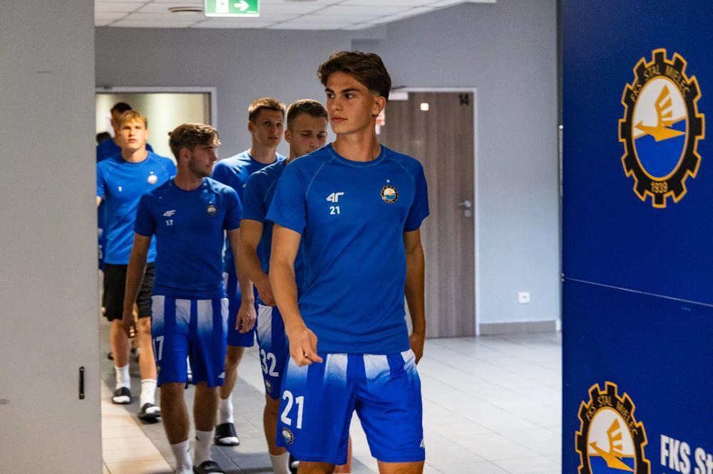 Paweł Kwiatkowski odejdzie ze Stali Mielec. Trafi na wypożyczenie do Warty Poznań (fot. FKS Stal Mielec)