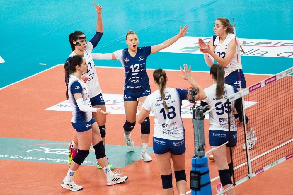 Rzeszowianki nie dały szans czerwonej latarni z Tarnowa. Fot. Monika Pliś