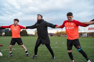 Trener Legionu Pilzno: Mam bardzo ambitną drużynę. Kończymy rundę z niedosytem
