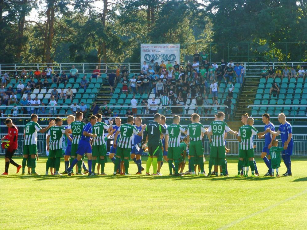 Mecze Wisłoki w okręgówce cieszą się dużą popularnością (fot.facebook.com/wisloka1908/)