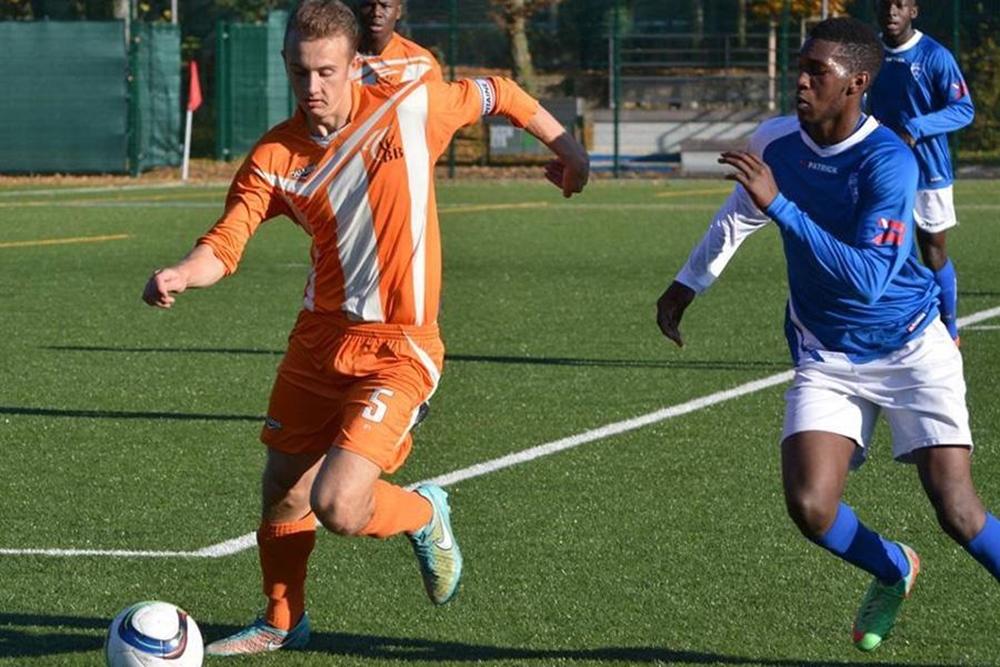 Wygląda na to, że Łukasz Mokrzycki (z piłką) znalazł klub w Polsce. 