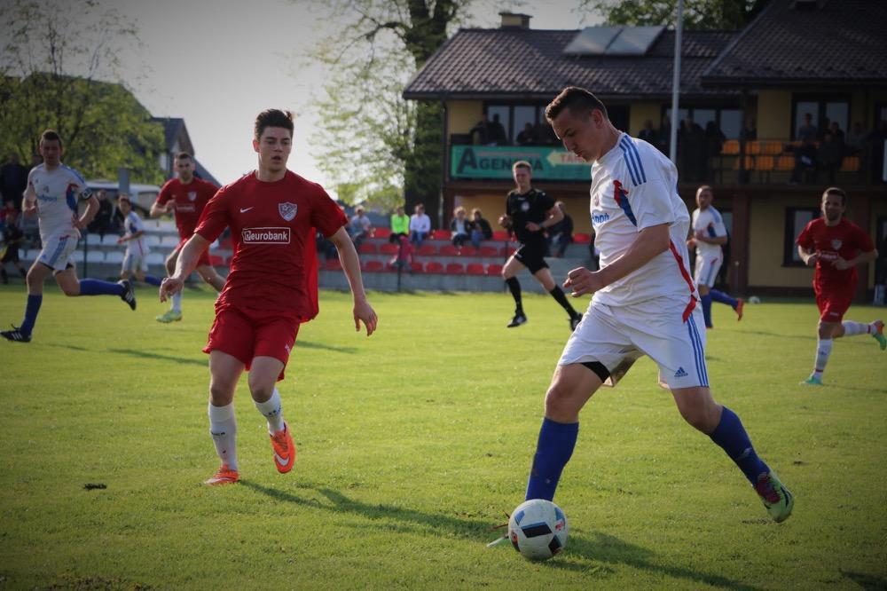 Jednośc po spadku z 4 ligi nie robi strat w lidze okręgowej (fot. Natalia Styś). 