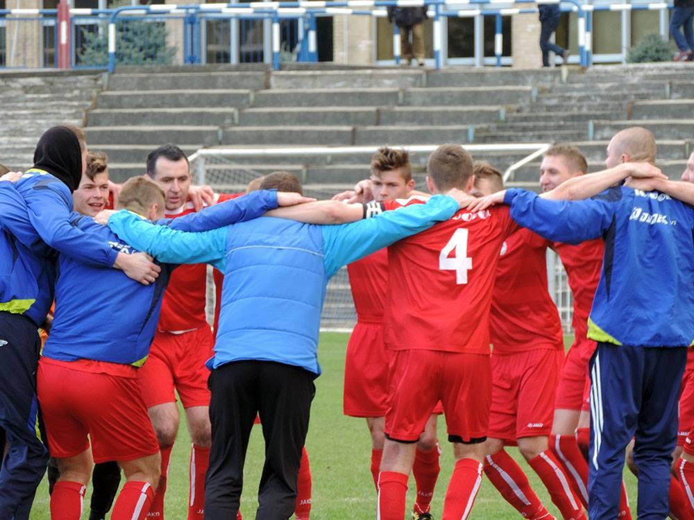 Igloopol fetował ósmą wygraną w lidze (fot. facebook.com/lksigloopolvprofiloficjalny)