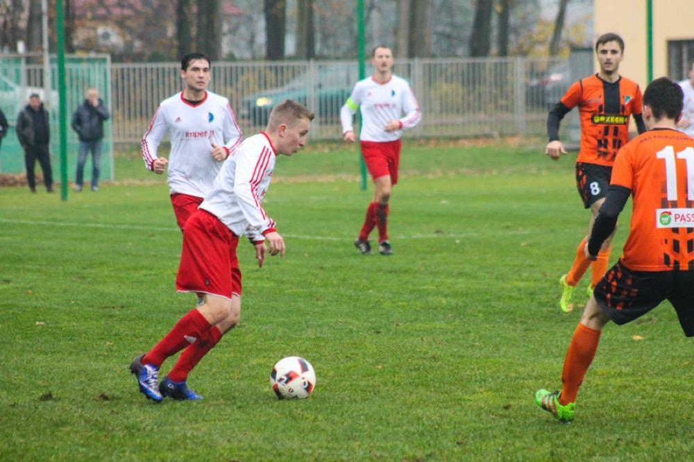 Victoria Czermin (na biało) zakończyła rundę efektowną wygraną (fot. Mariola Wróblewska)