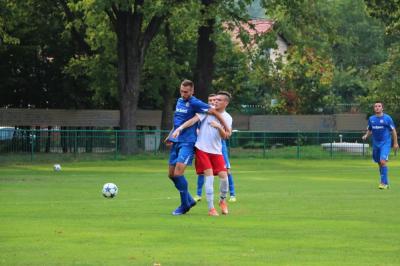 Sokół Nisko (na niebiesko) przemeblował nieco skład przed wiosną (fot. Natalia Styś)