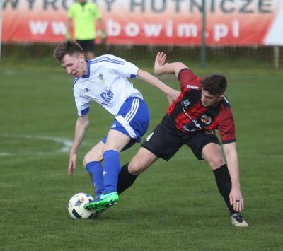 Stal Gorzyce (na biało) nadal jest w strefie spadkowej (fot. Patryk Górecki)