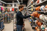 Dla kibica, który ma wszystko - Inspiracje prezentowe dla fanów aktywnego życia