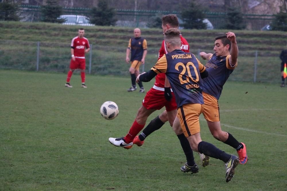 Przełom Besko zremisował ze Stalą Gorzyce 1-1. (fot. Natalia Styś)