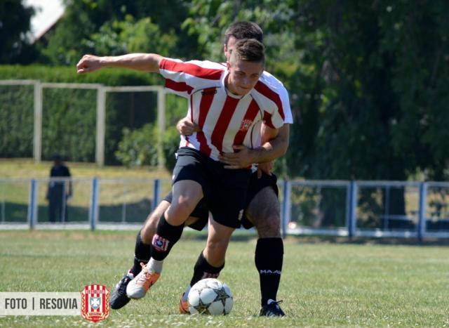 Przemysław Pyrdek zbiera bardzo dobre recenzje i ma szansę na grę w wyższej lidze (fot. cwks-resovia.pl)