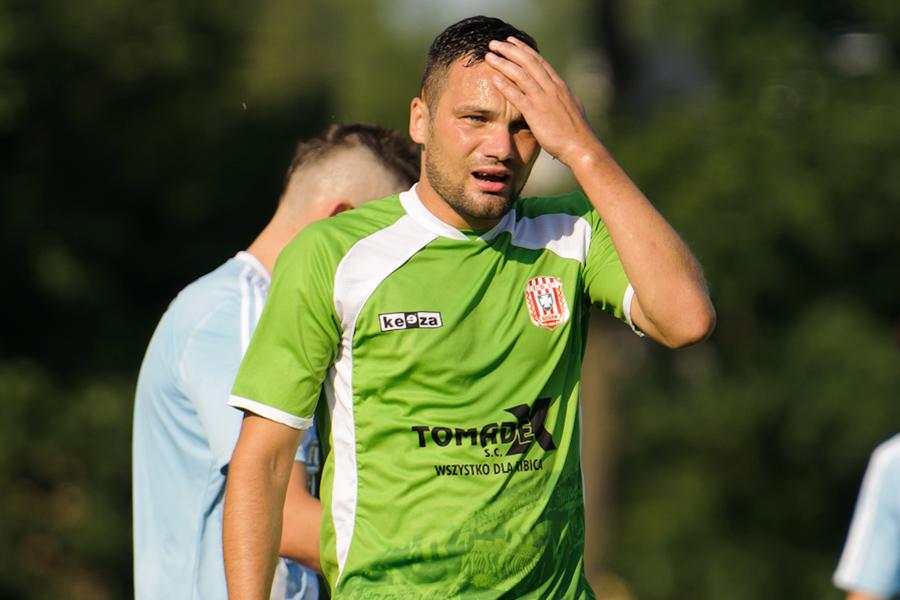 Przemysław Żmuda w Resovii występuje od pół roku. Wcześniej grał m.in. w Stali Stalowa Wola, a najdłużej w Motorze Lublin, który był ostatnim ligowym rywalem 'Pasiaków' (fot. Marcin Pirga)