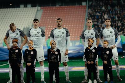 Puszcza Niepołomice bez bramek zremisowała z Chrobrym Głogów