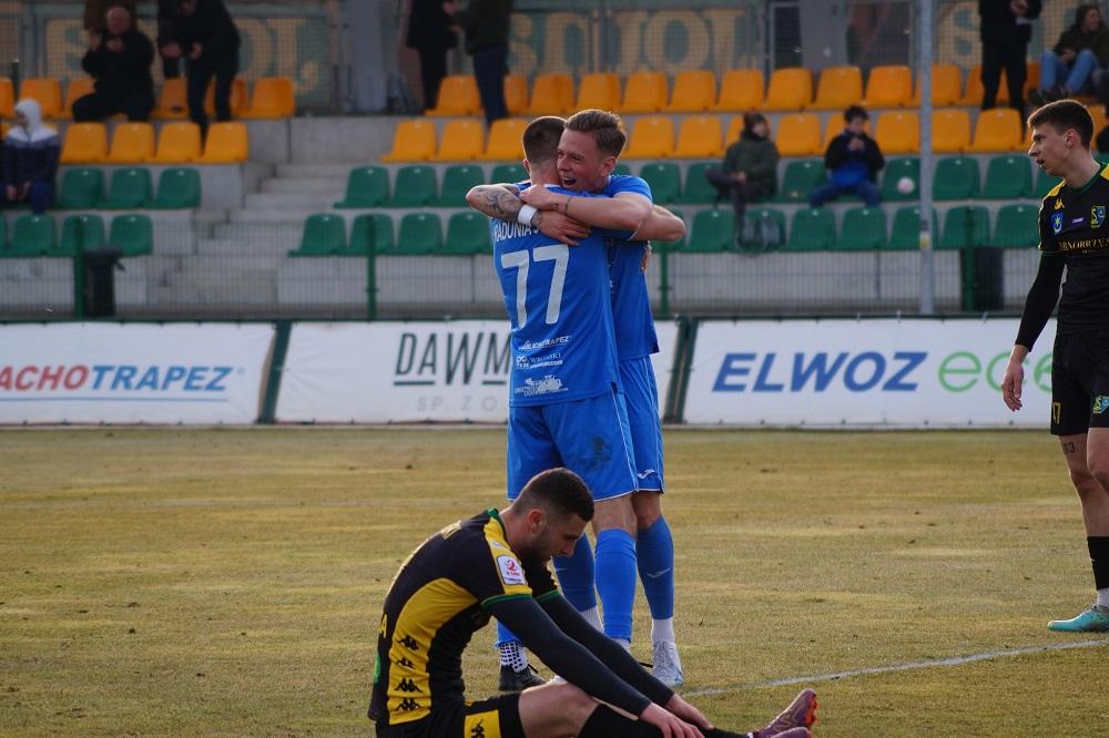 Radunia Stężyca pokonała Siarkę Tarnobrzeg aż 4-0! (fot. Radunia Stężyca)