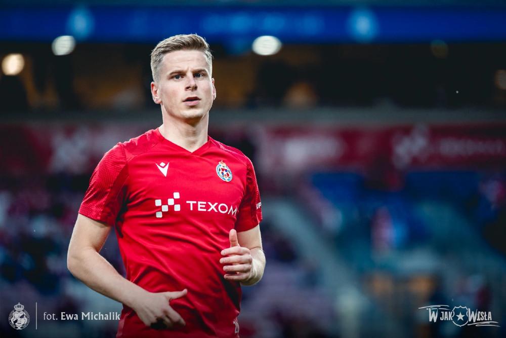 Rafał Mikulec doznała złamania obydwu kości podudzia i czeka go kilka miesięcy rehabilitacji (fot. Ewa Michalik / wislakrakow.com)