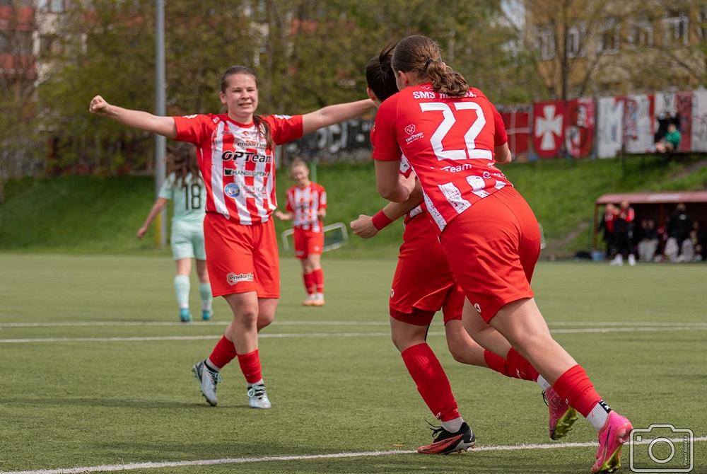 Piłkarki Resovii ograły kobiecą drużynę Legii Warszawa (fot. Paweł Golonka)