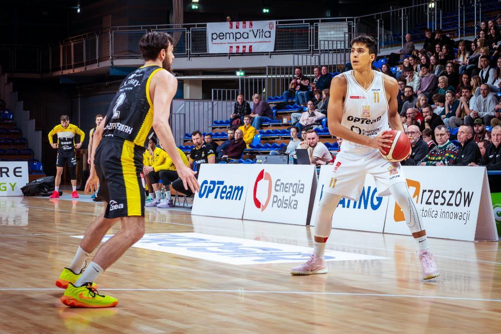 OPTeam Energia Polska Resovia pokonała Fulimpex Starogard Gdański 