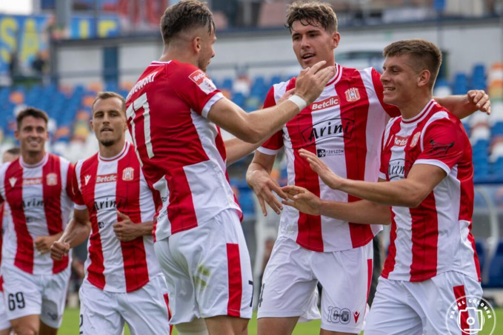 Resovia z kolejnym zwycięstwem! (fot. P. Golonka/ Resovia)